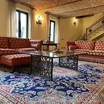 Cadgal - Tenuta La Cova 3* Calamandrana