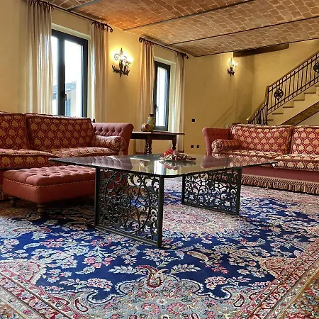 Cadgal - Tenuta La Cova 3* Calamandrana