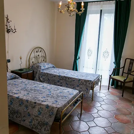 Bed & Breakfast Tenuta Baravalle 3*