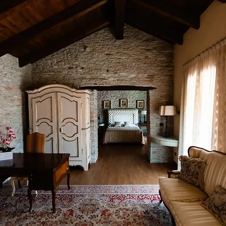 Tenuta Baravalle Bed & Breakfast 3*