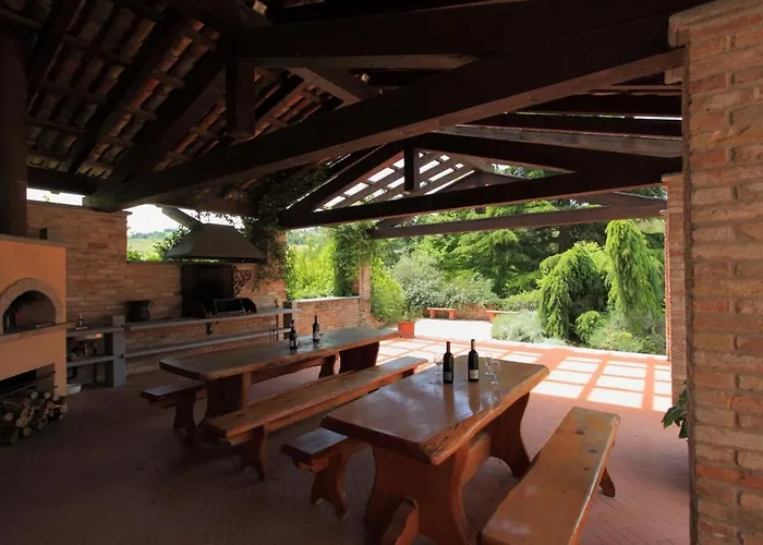 Cadgal - Tenuta La Cova 3*