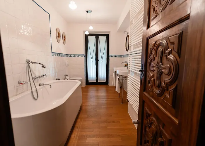 Cadgal - Tenuta La Cova 3*